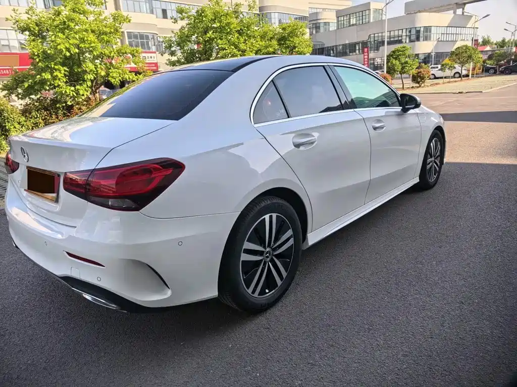 Mercedes-Benz A-Class — миниатюра 4