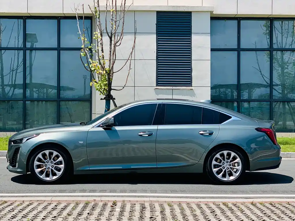 Cadillac CT5 — миниатюра 4