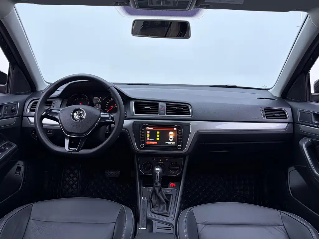 Volkswagen Lavida — миниатюра 9