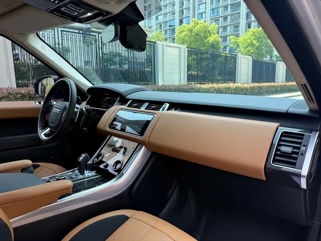 Land Rover Sport — миниатюра 17
