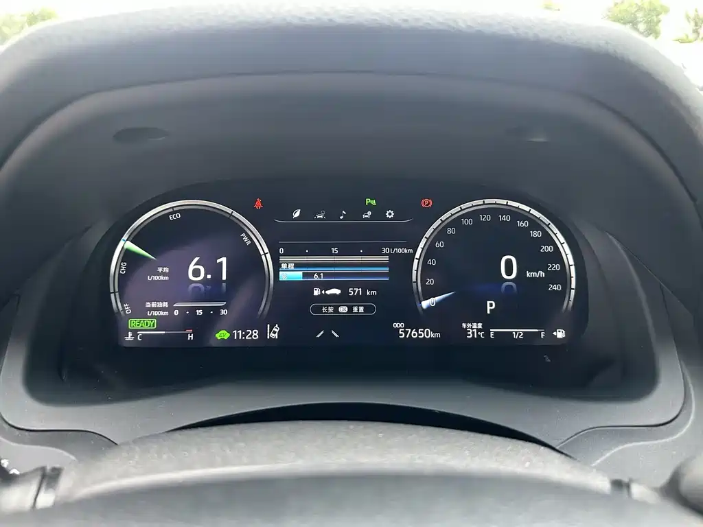 Toyota Camry — миниатюра 7