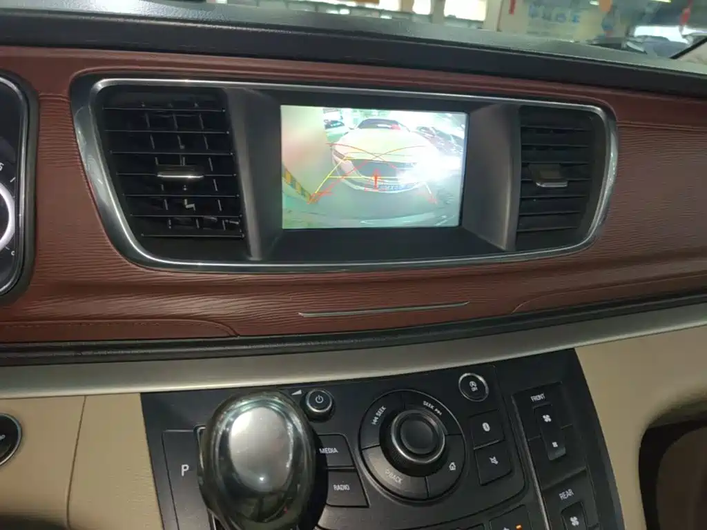 Buick GL8 — миниатюра 13