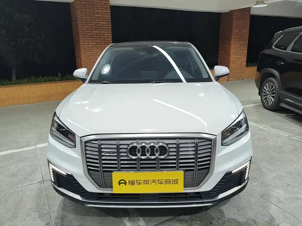 Audi Q2L e-tron — миниатюра 7