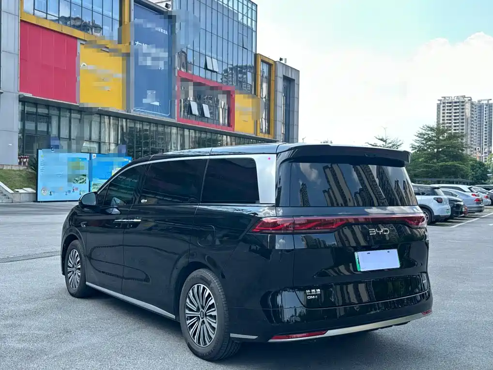 BYD Xia — миниатюра 6