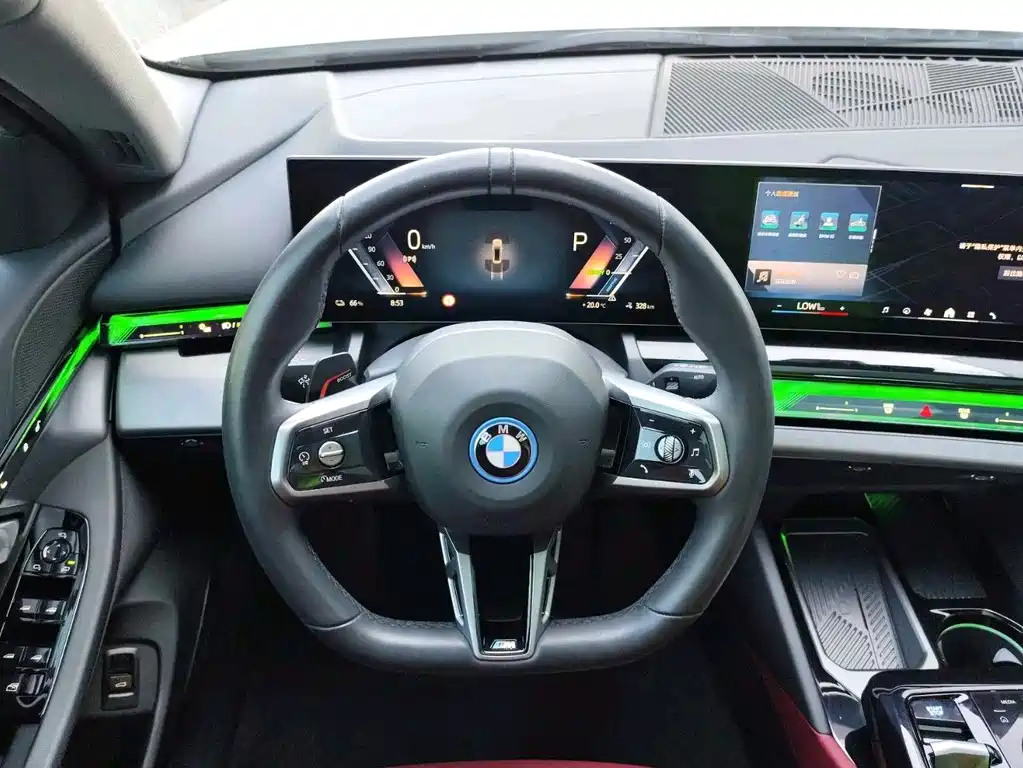 BMW i5 — миниатюра 9