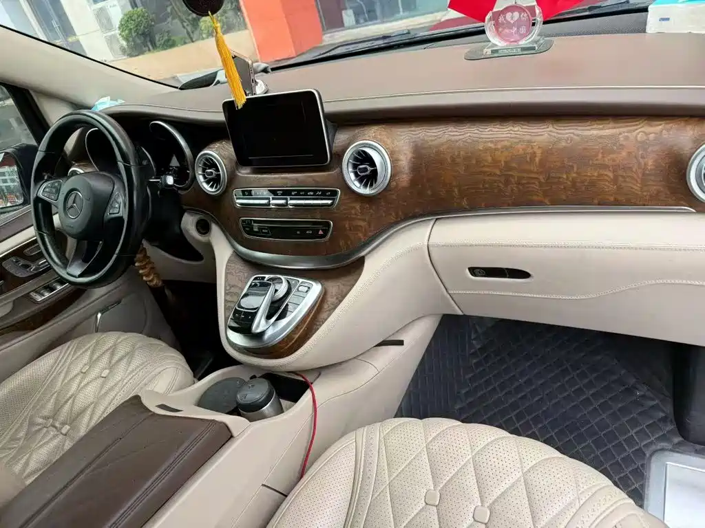 Mercedes-Benz 奔驰V级(进口) — миниатюра 7