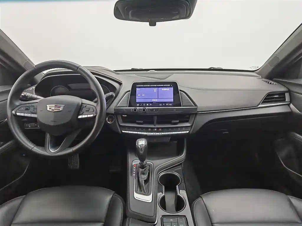 Cadillac CT4 2020 28T Fashion