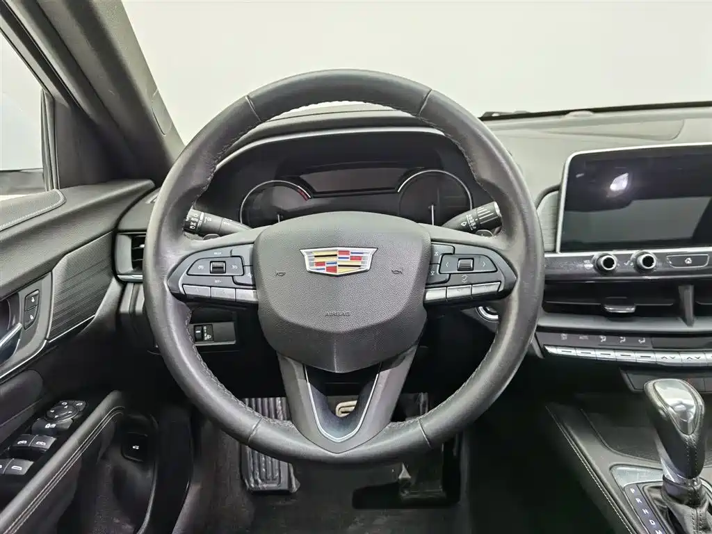 Cadillac CT4 — фотографии объявления, Фото 11
