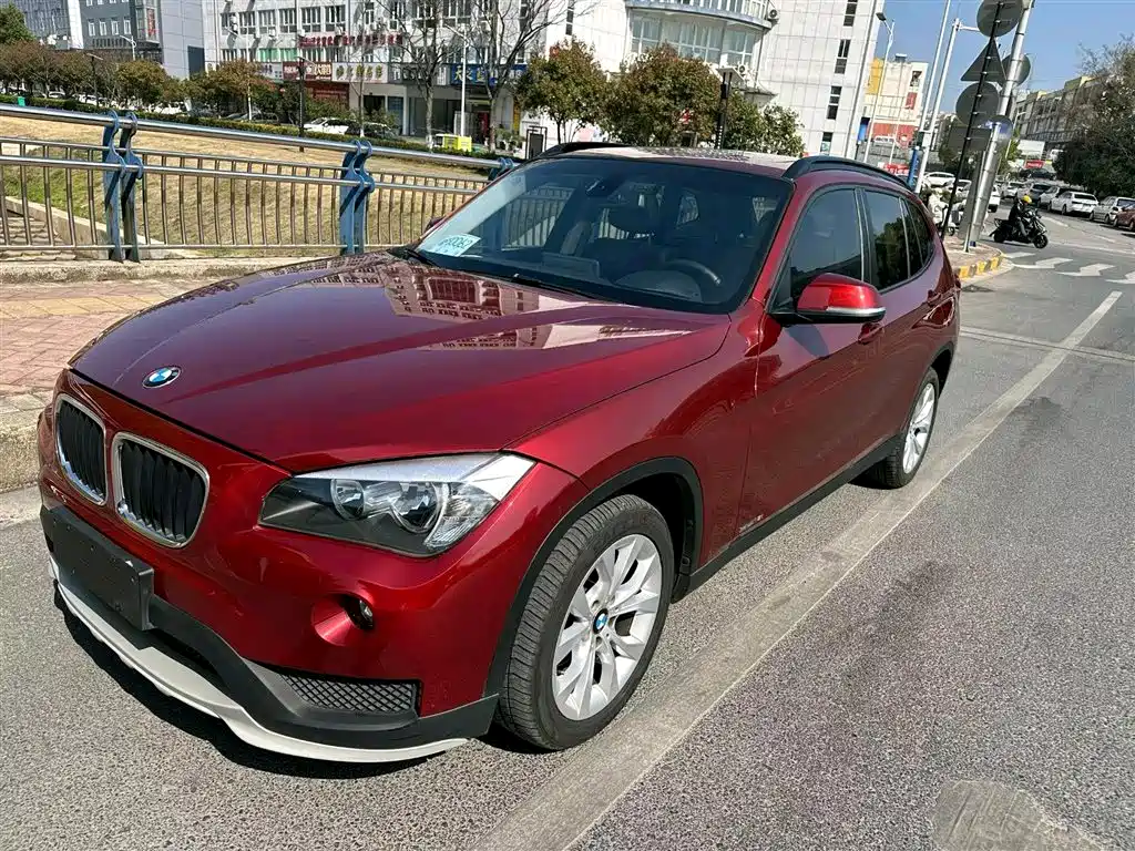 Купить BMW X1