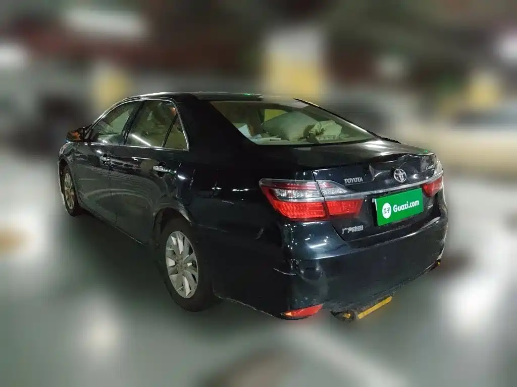 Toyota Camry — миниатюра 6