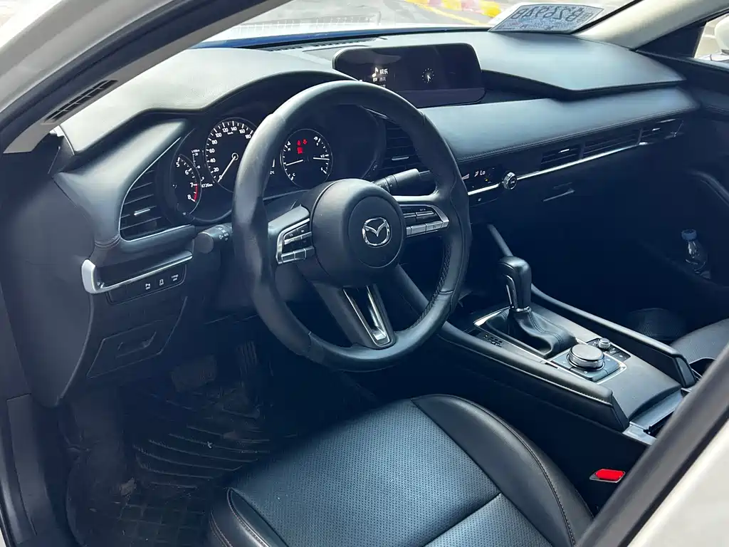 Mazda 3 Axela — миниатюра 14
