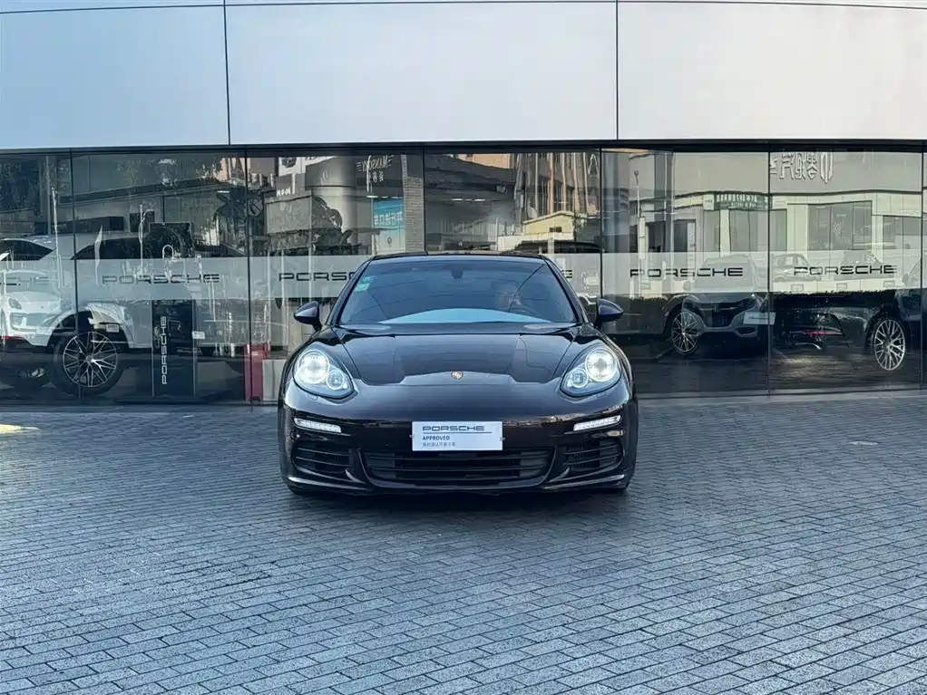 Porsche Panamera — миниатюра 2