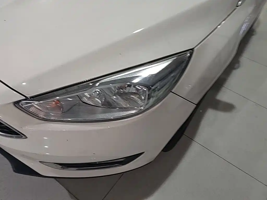 Ford Focus — миниатюра 24