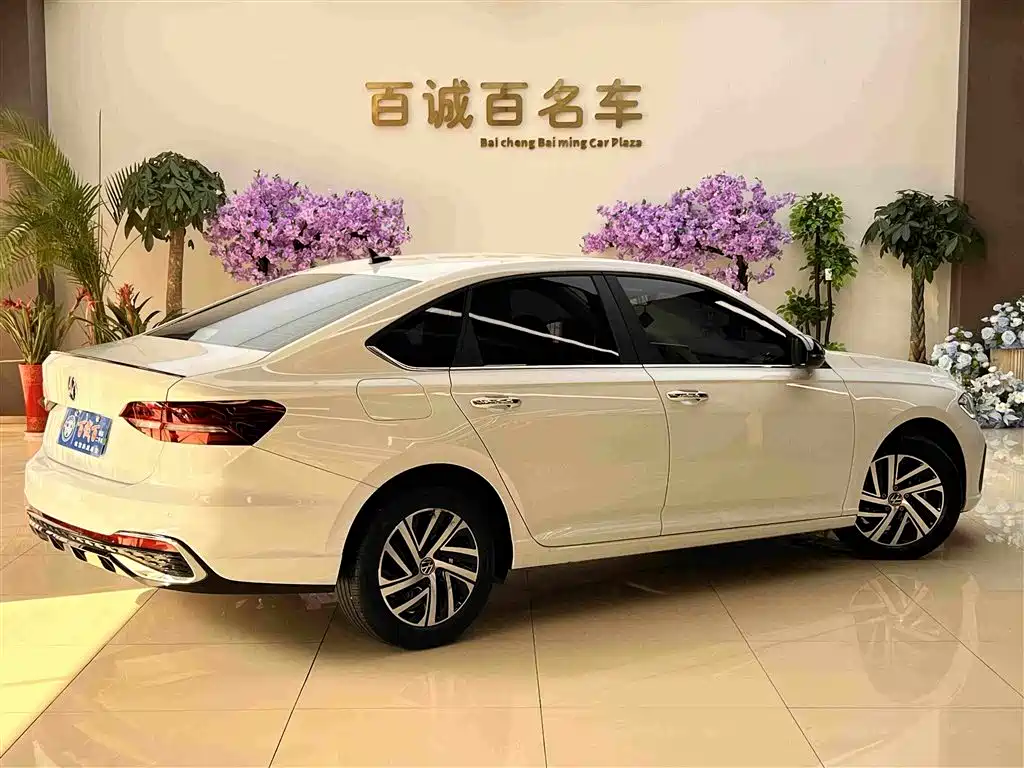 Volkswagen Lavida — миниатюра 5