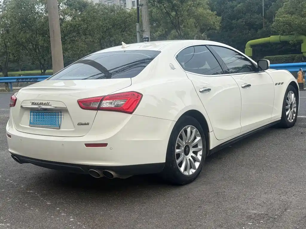 Maserati Ghibli — миниатюра 3