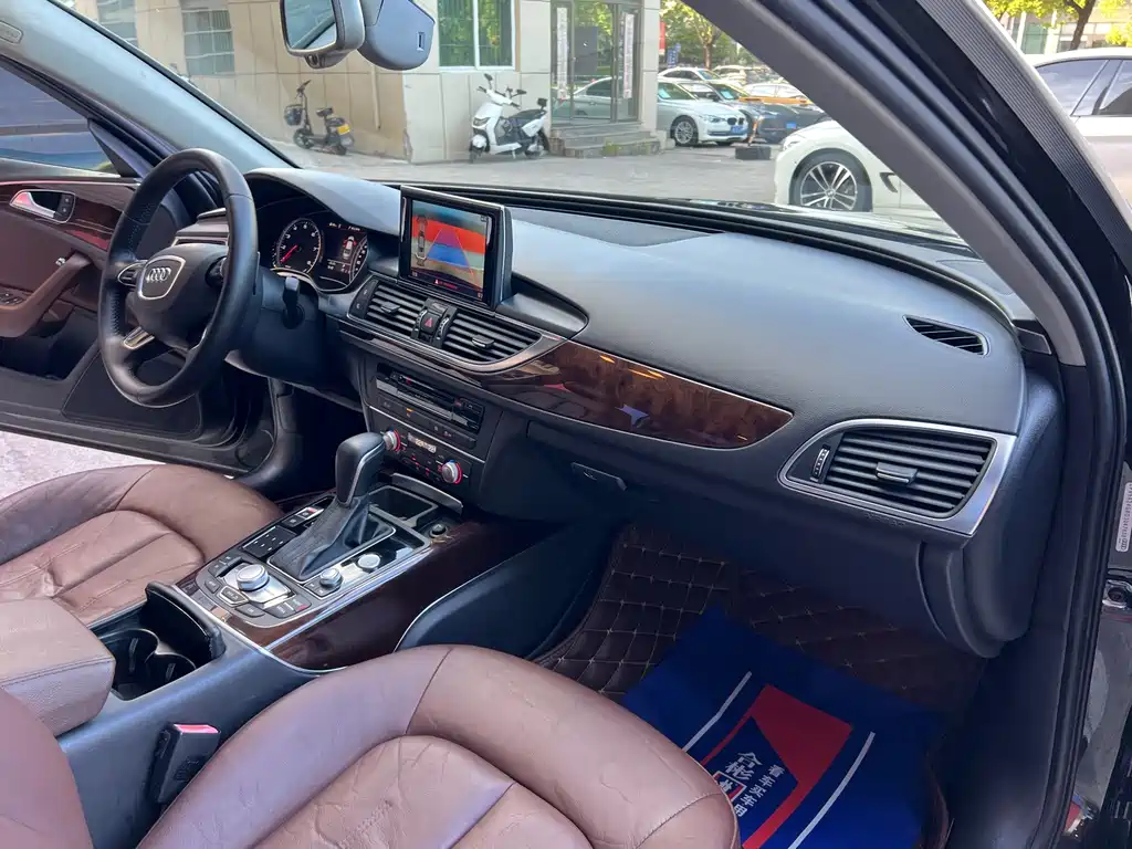 Audi A6L — миниатюра 13