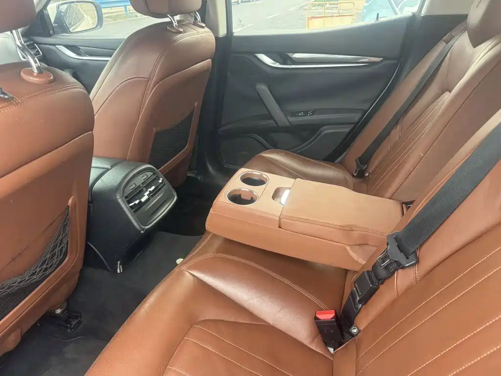 Maserati Ghibli — миниатюра 5