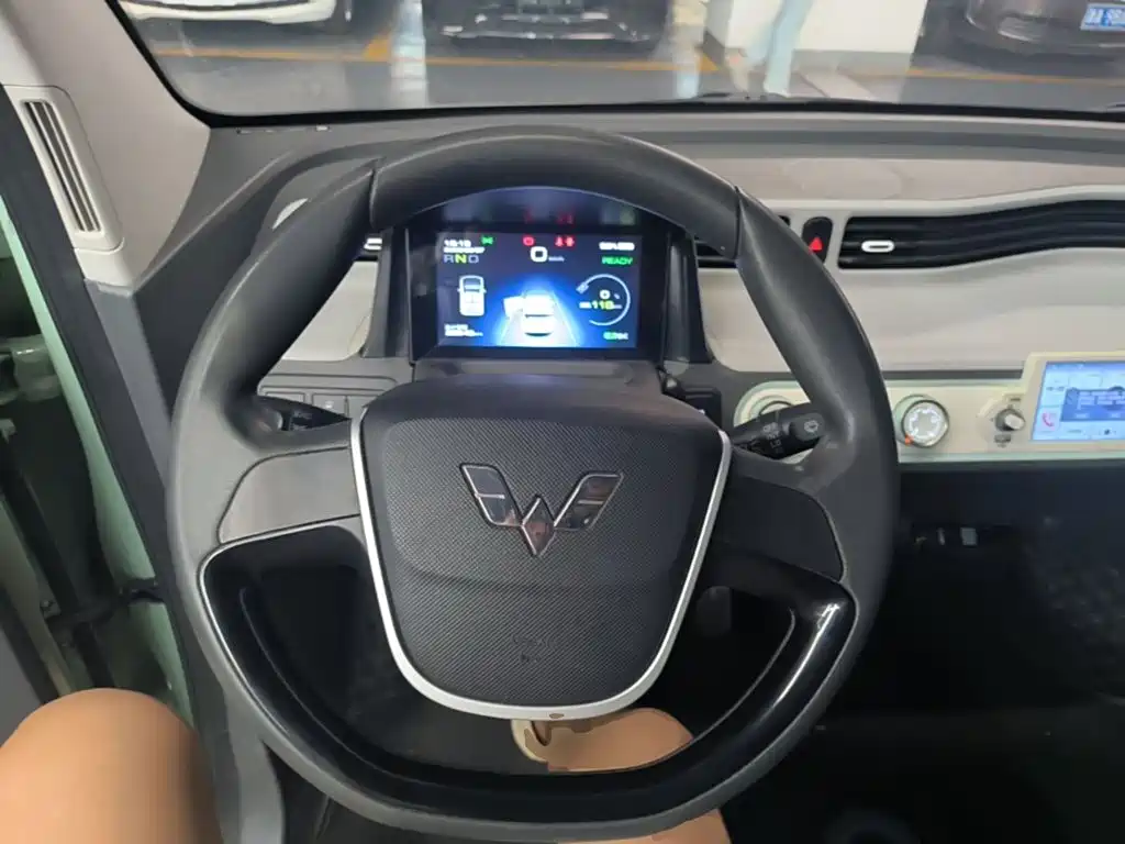 Wuling MINIEV — миниатюра 11
