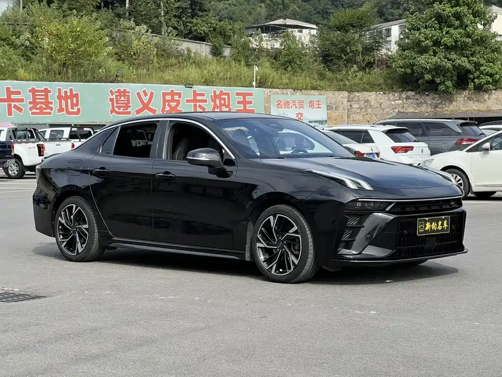 Lynk & Co 03 — миниатюра 3