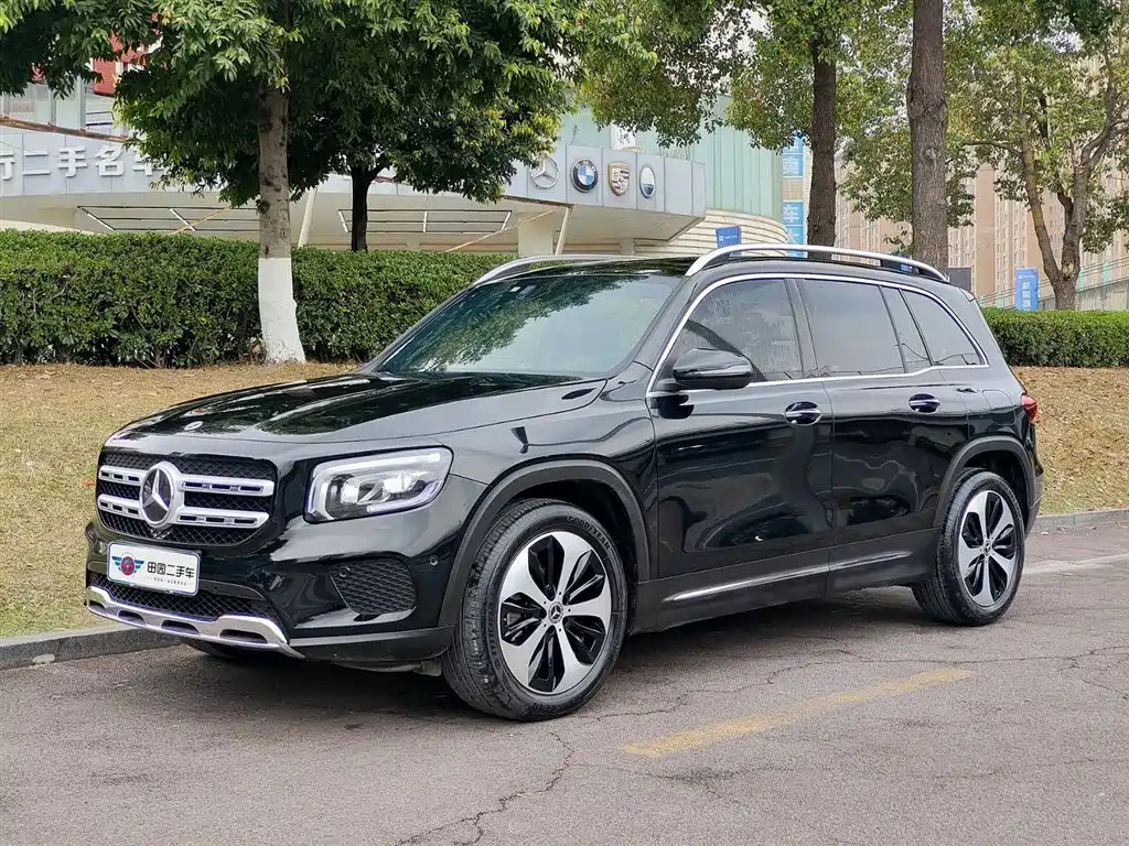 Mercedes-Benz GLB 2023