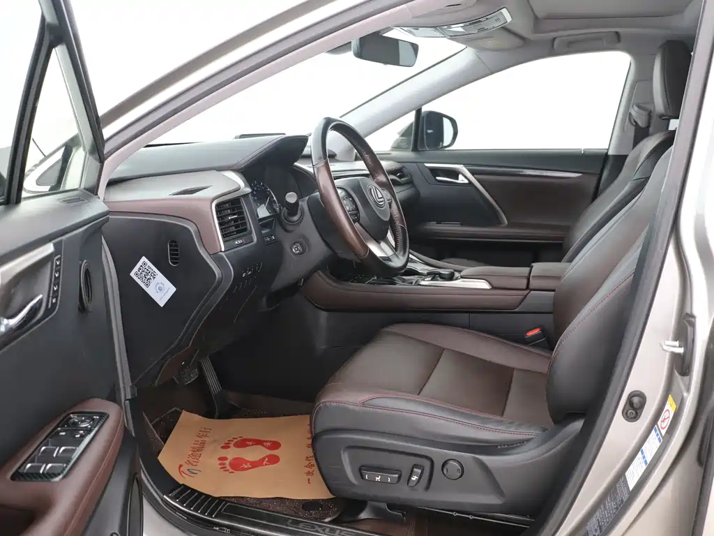 Lexus RX — миниатюра 9