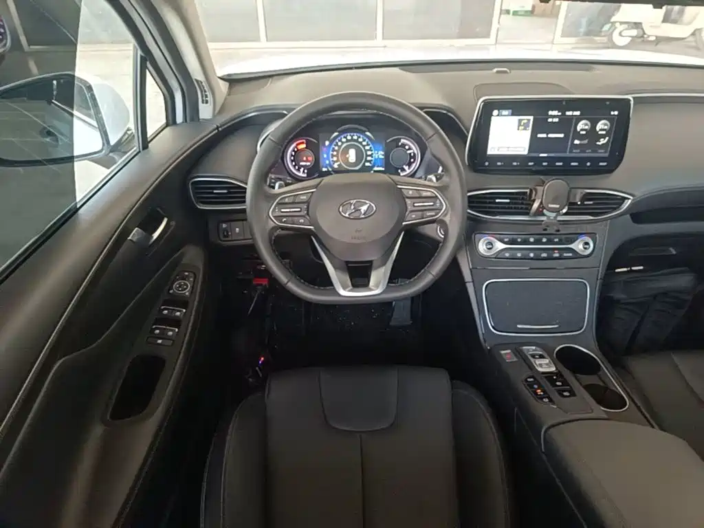 Hyundai Santa Fe — миниатюра 11