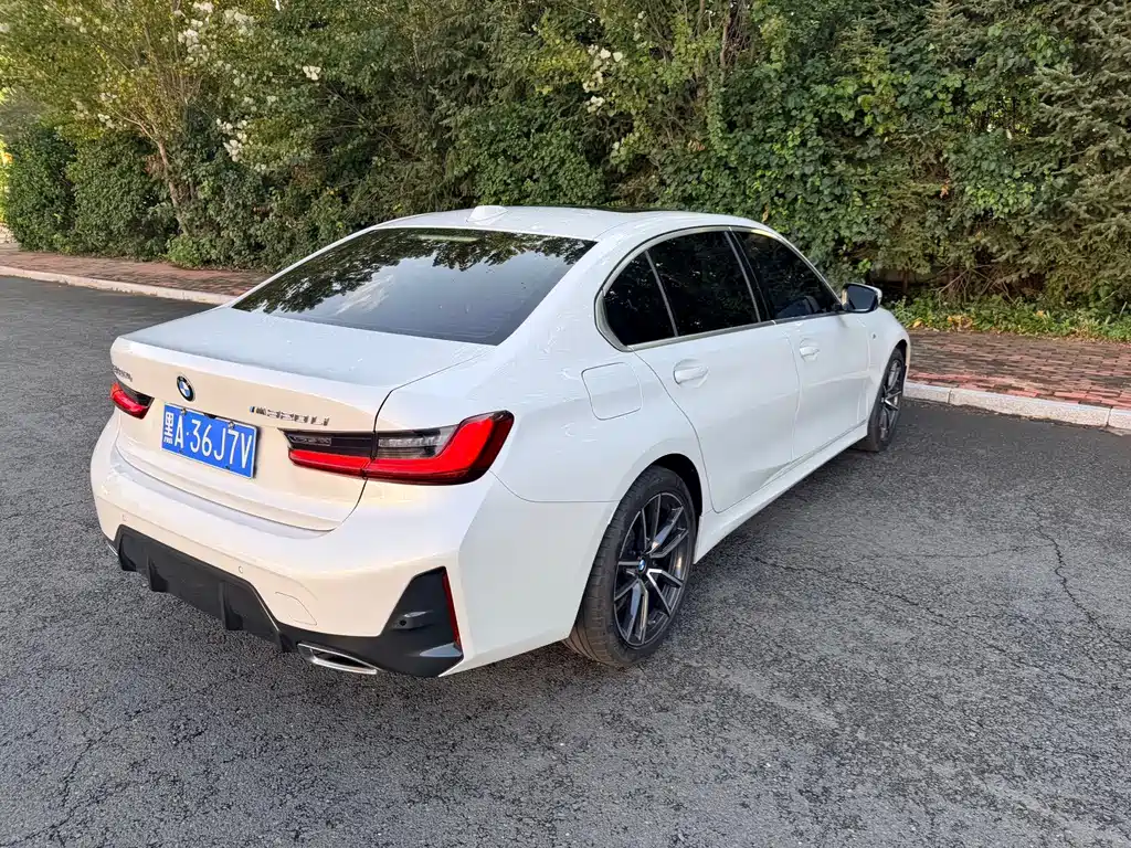 BMW 3 Series — миниатюра 4