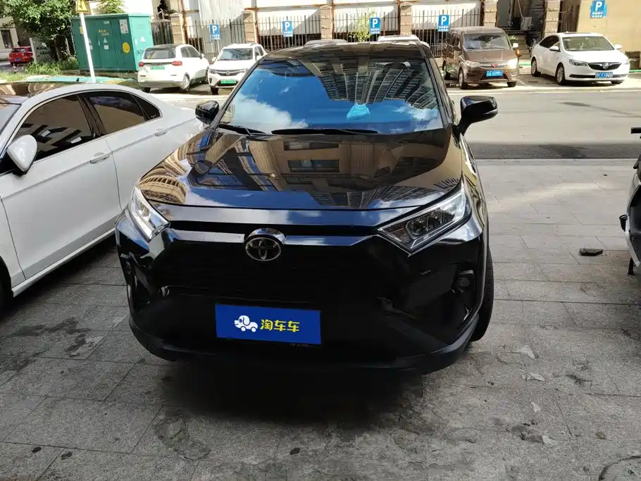 Toyota RAV4 — миниатюра 2