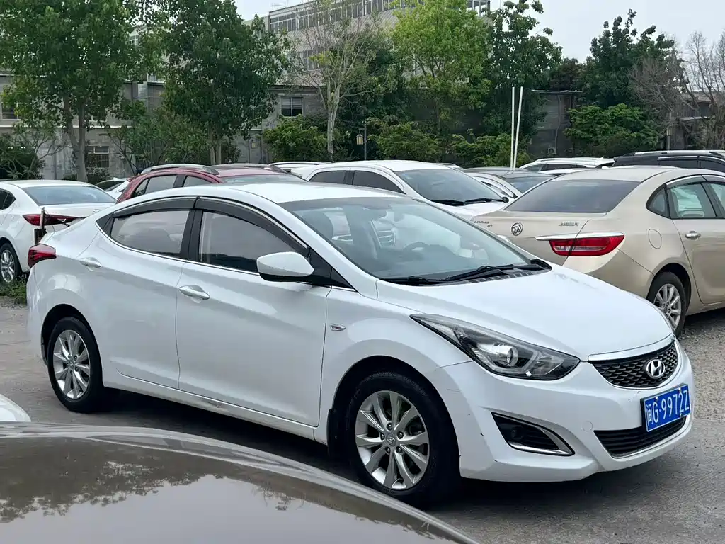 Hyundai Elantra Langdong — миниатюра 3