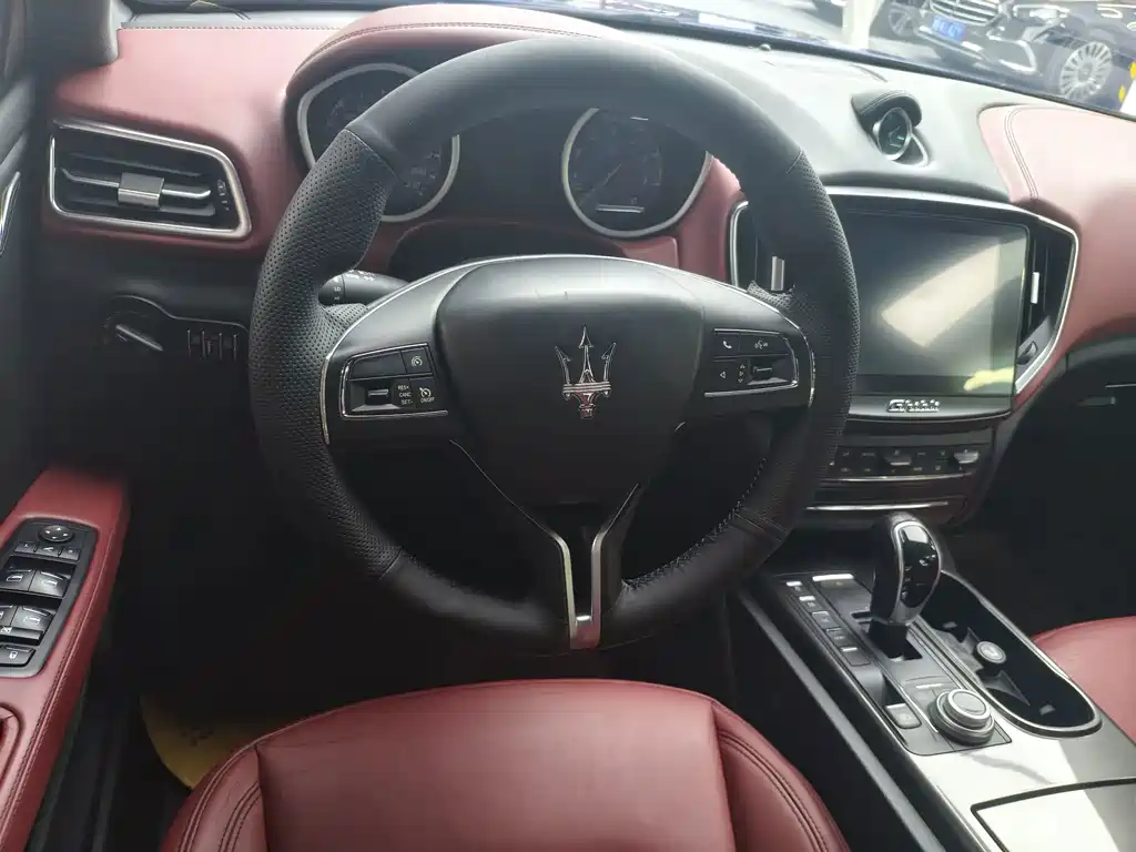 Maserati Ghibli — миниатюра 4