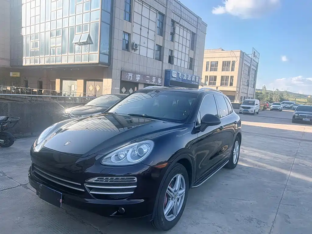 Porsche Cayenne — миниатюра 2