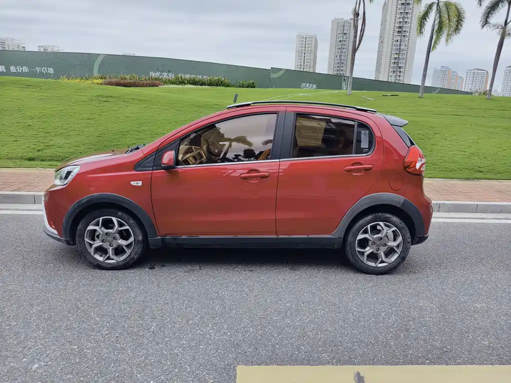 Geely Vision X1 — миниатюра 3