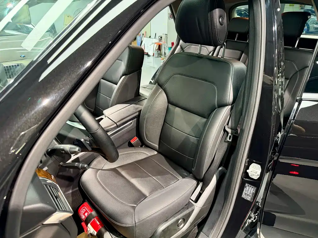 Mercedes-Benz M-Class — миниатюра 12