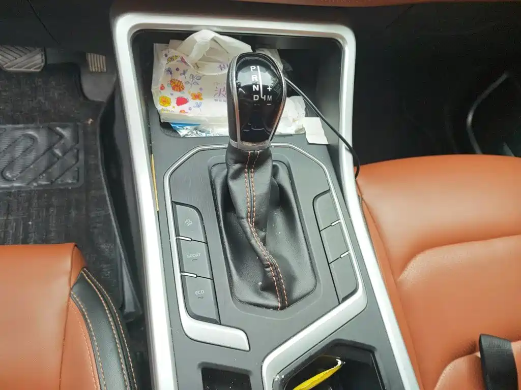Geely Vision X6 — миниатюра 10