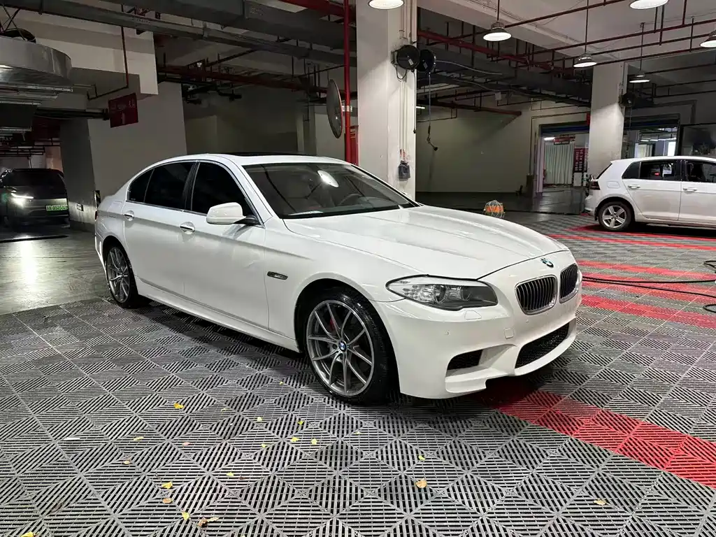 BMW 5 Series — миниатюра 3