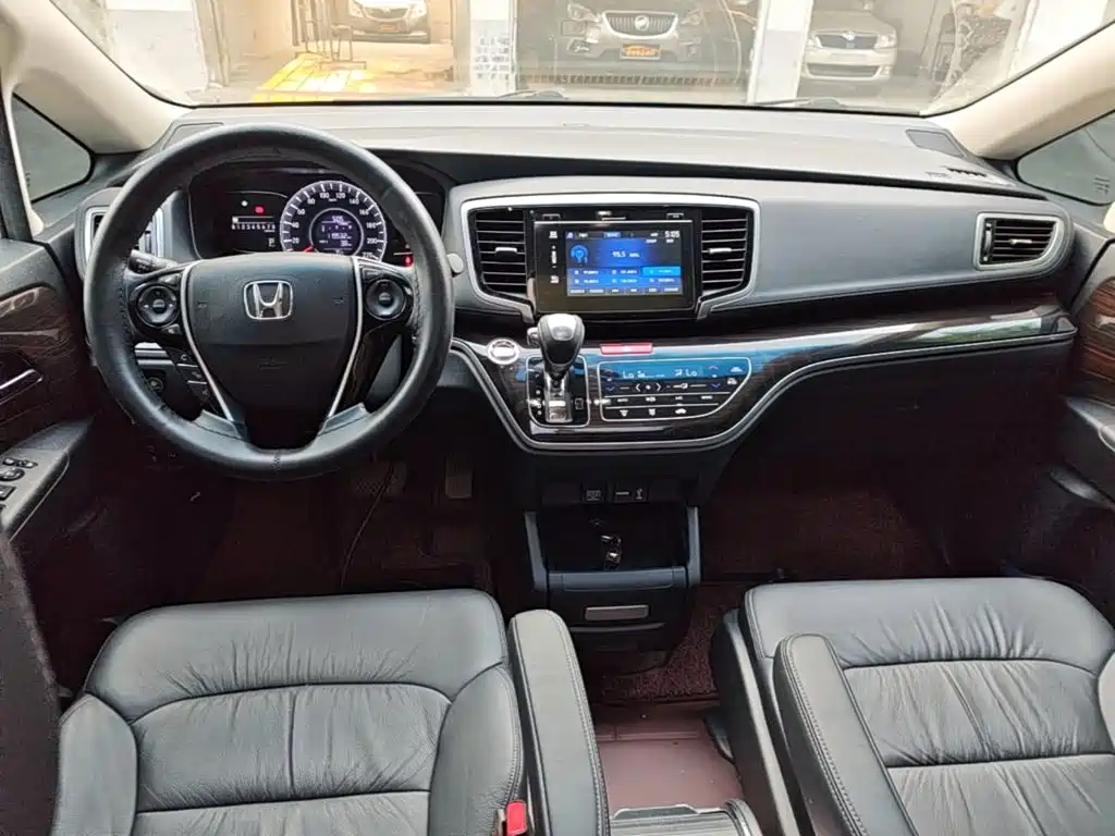 Honda Odyssey — миниатюра 10