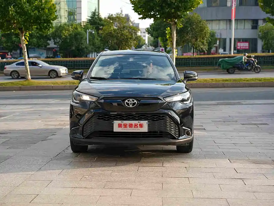 Toyota Frontlander — миниатюра 2