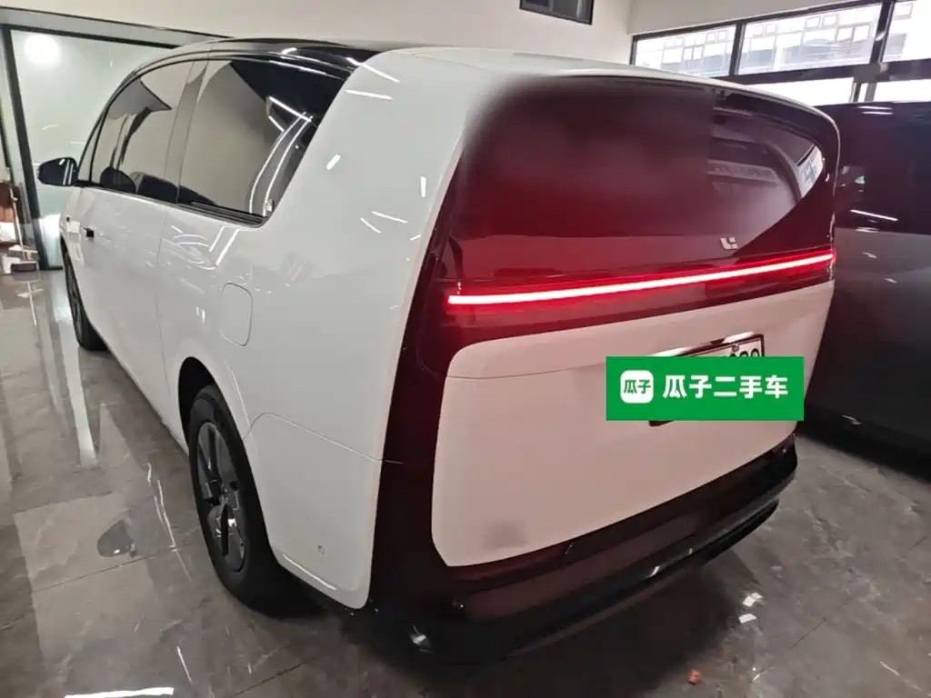 Li Auto Li MEGA — миниатюра 5