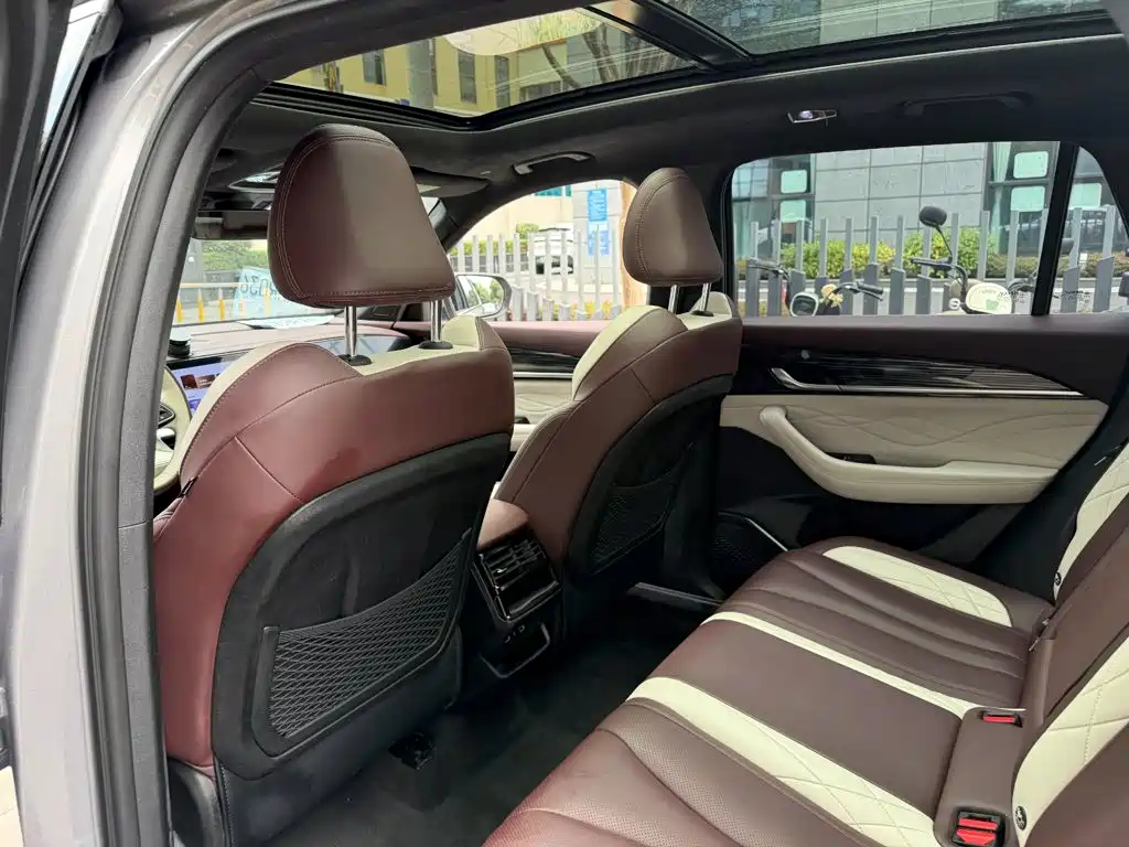 Geely Xingyue L — миниатюра 11