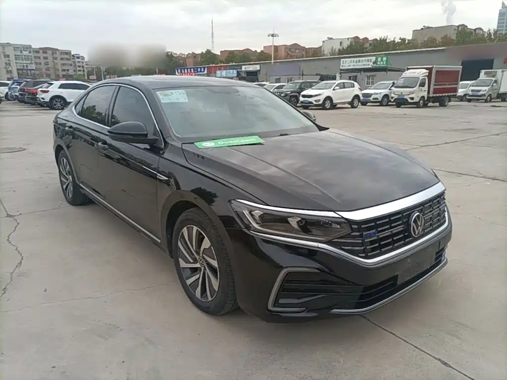 Volkswagen Passat PHEV — миниатюра 4
