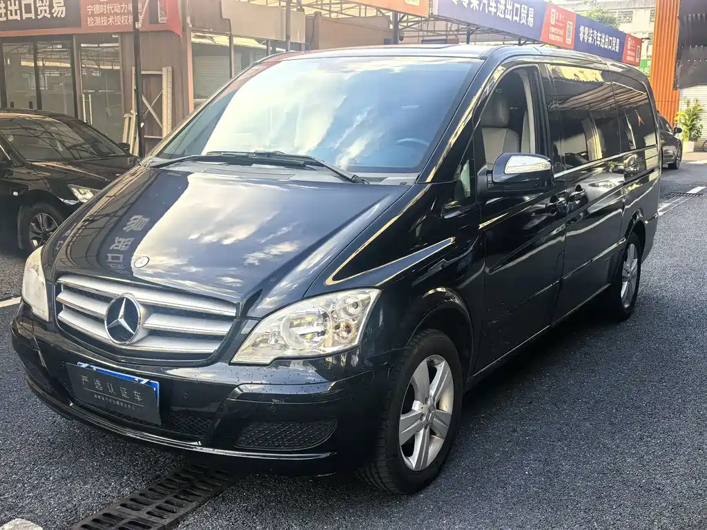 Mercedes-Benz Viano