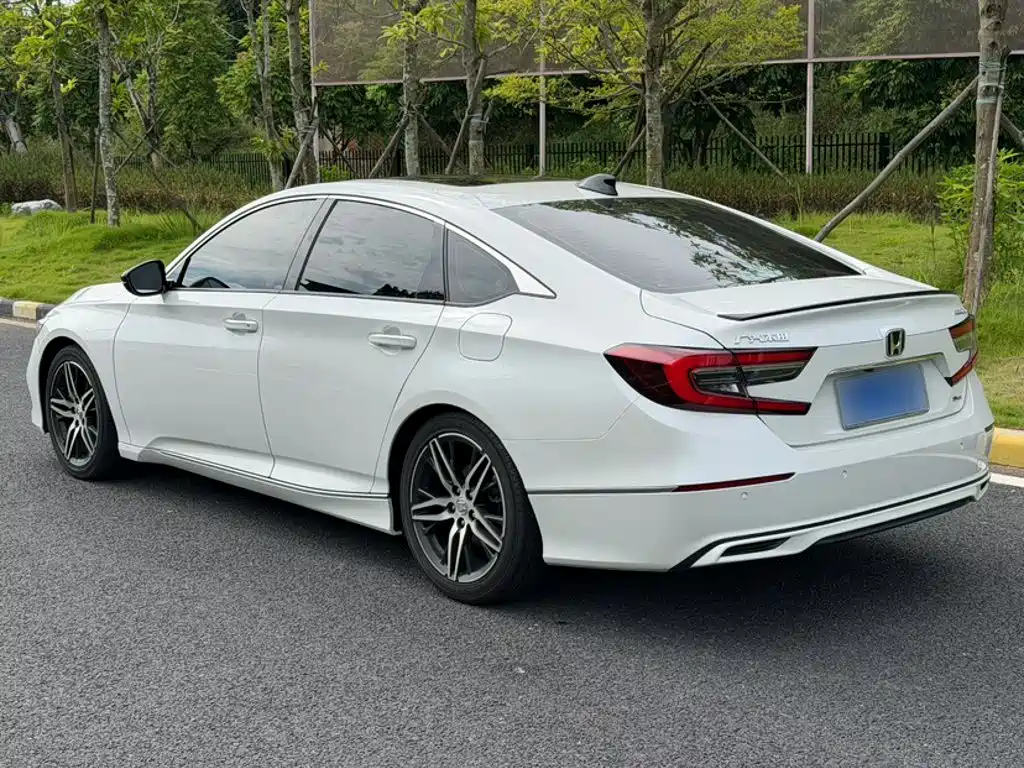 Honda Accord 2022 — фото 22
