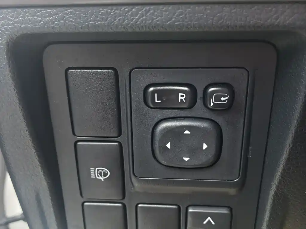 Toyota Land Cruiser Prado 2014 4.0L AT VX NAVI