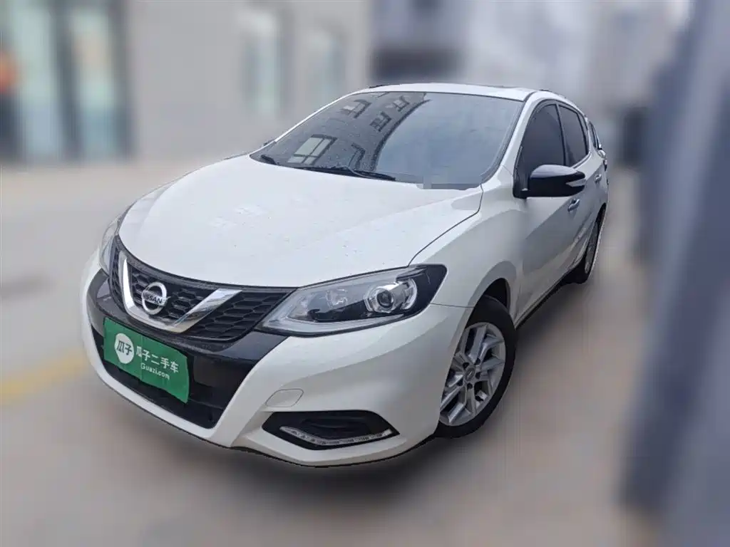 Купить Nissan Tiida