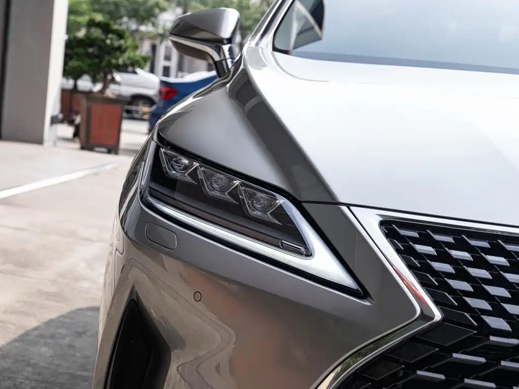 Lexus RX — миниатюра 6