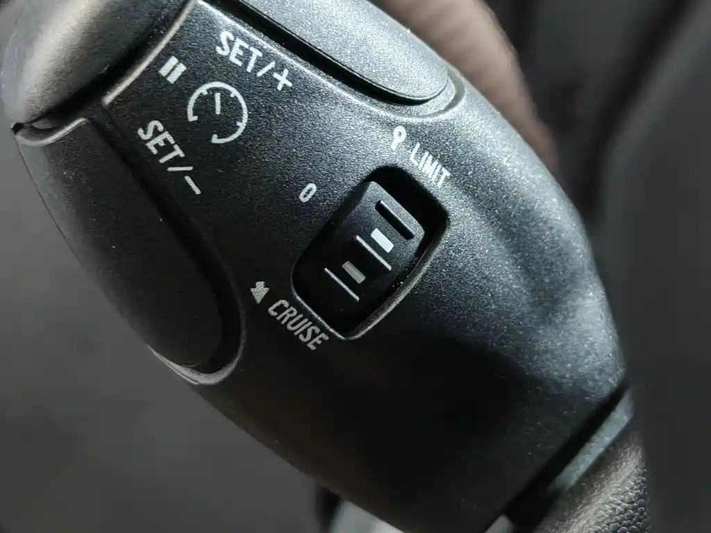 Peugeot 2008 — миниатюра 8