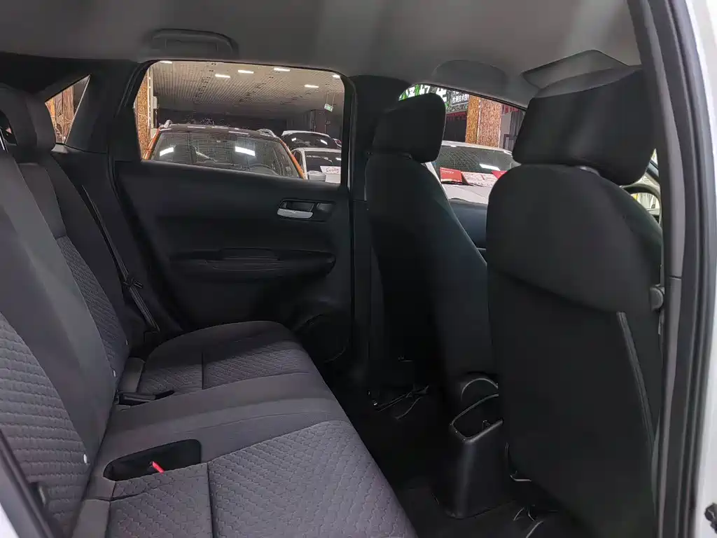 Honda Fit — миниатюра 6