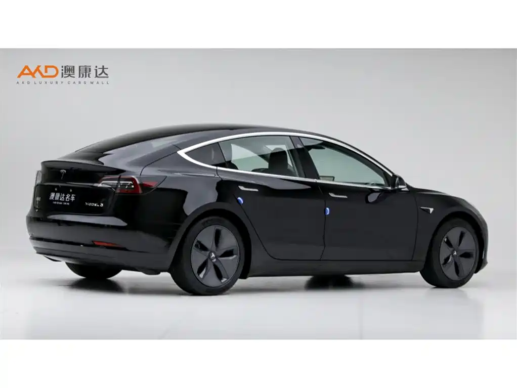 Tesla Model 3 — миниатюра 3