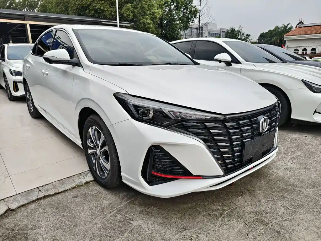 Changan Eado — миниатюра 3