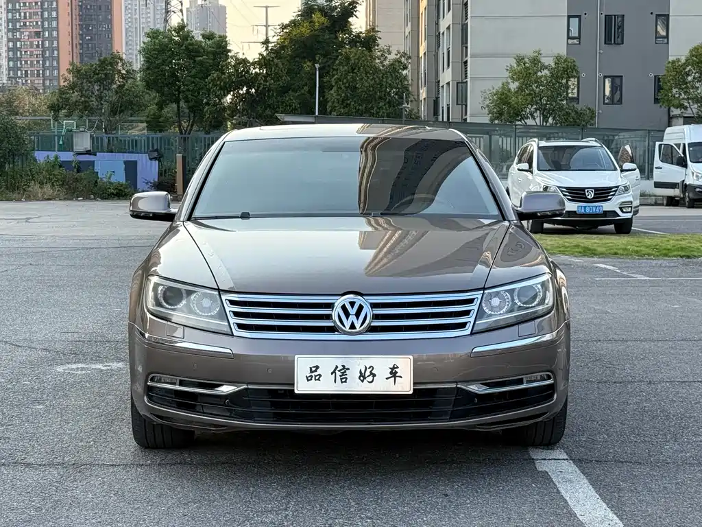 Volkswagen Phaeton — миниатюра 2